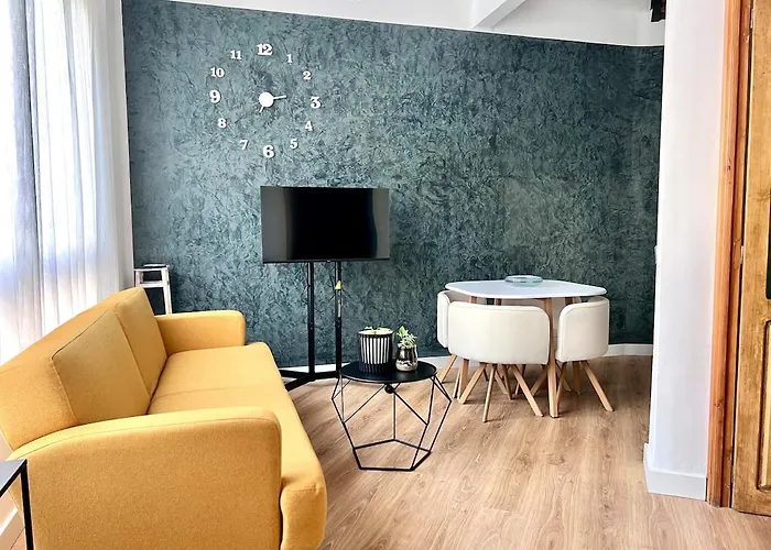 La Casuca De Colon Vut-le-1323 * León